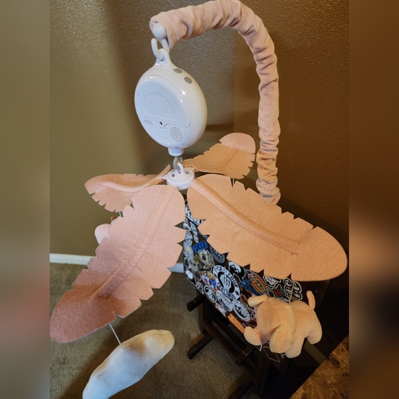 Feisike Portable Baby Girl Pink White Color - Picture 4 of 4